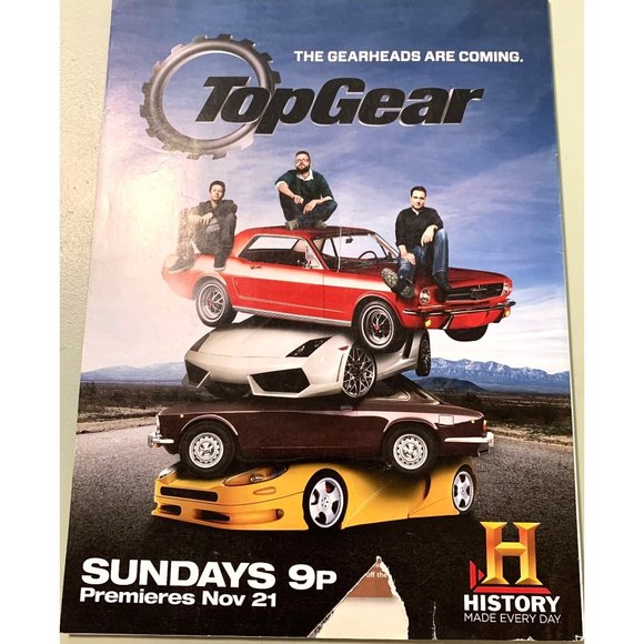 Motor Trend magazine December 2010 VOL. 62, NO. 12 - Picture 2 of 2